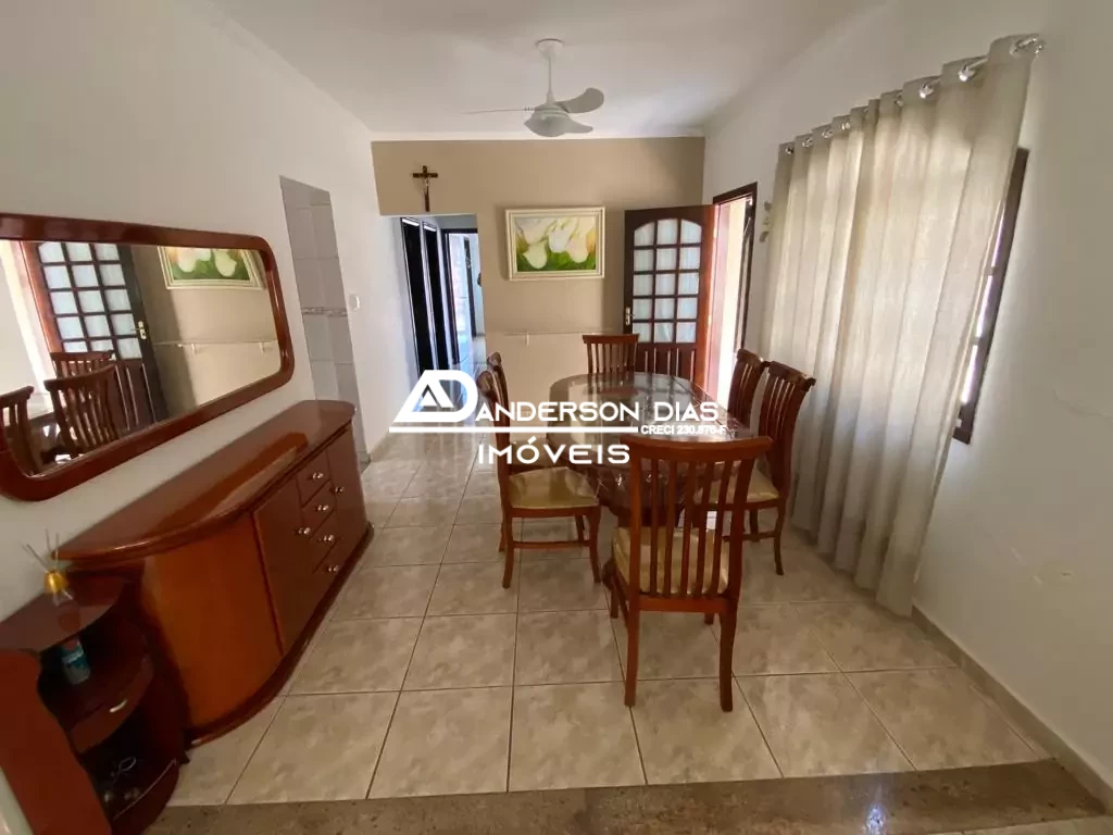 Sobrado 3 dormitórios  à venda, 230M² por R$ 800.000 - Jd Maria Cândida - Caçapava/SP